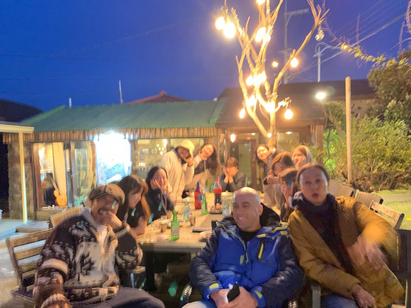 jeju seongsan pub outdoor group